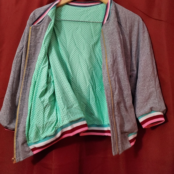 Light Jacket - Picture 3 of 3